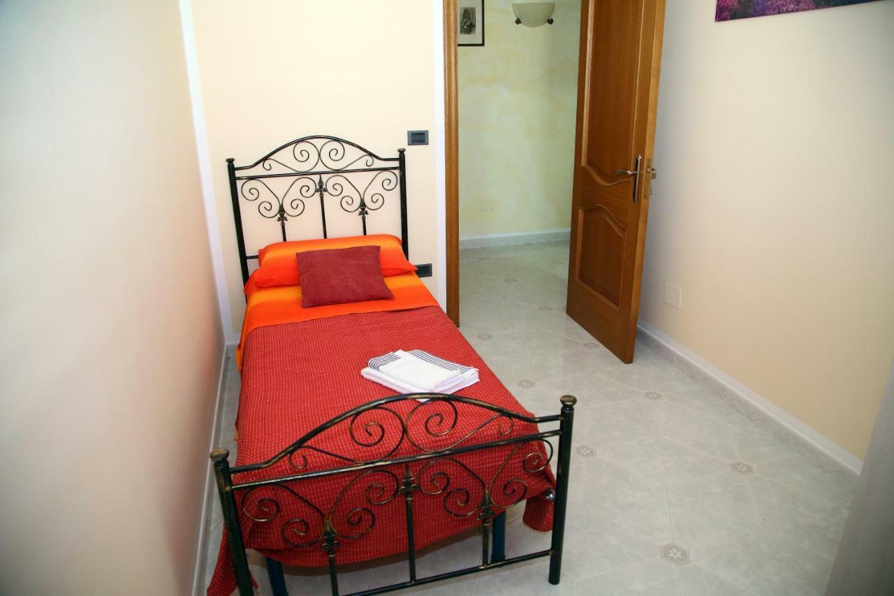 Sant'Andrea Apartment Триказе Екстериор снимка