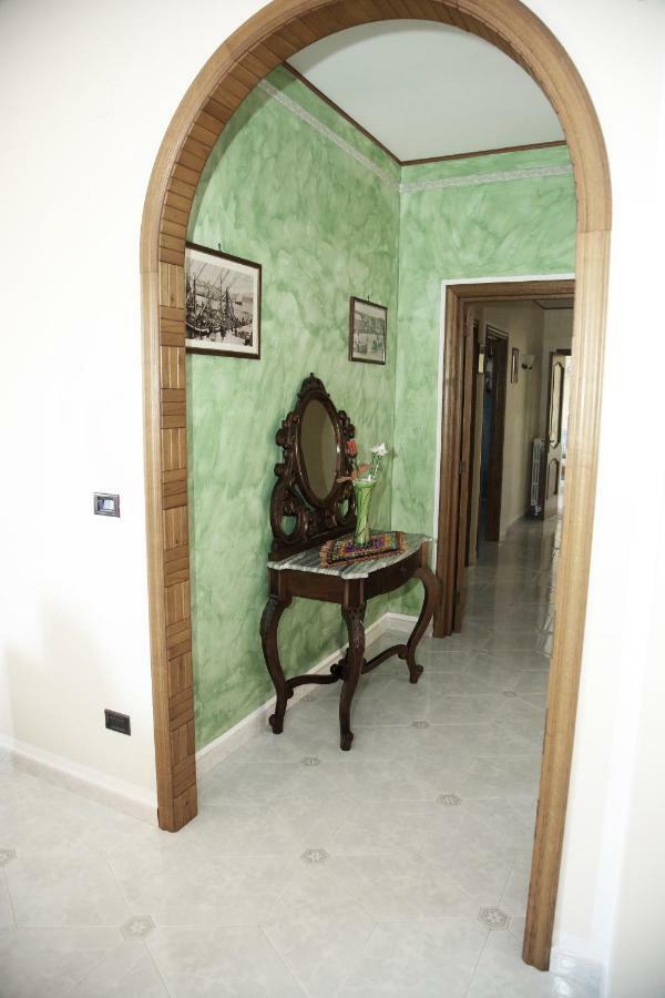 Sant'Andrea Apartment Триказе Екстериор снимка