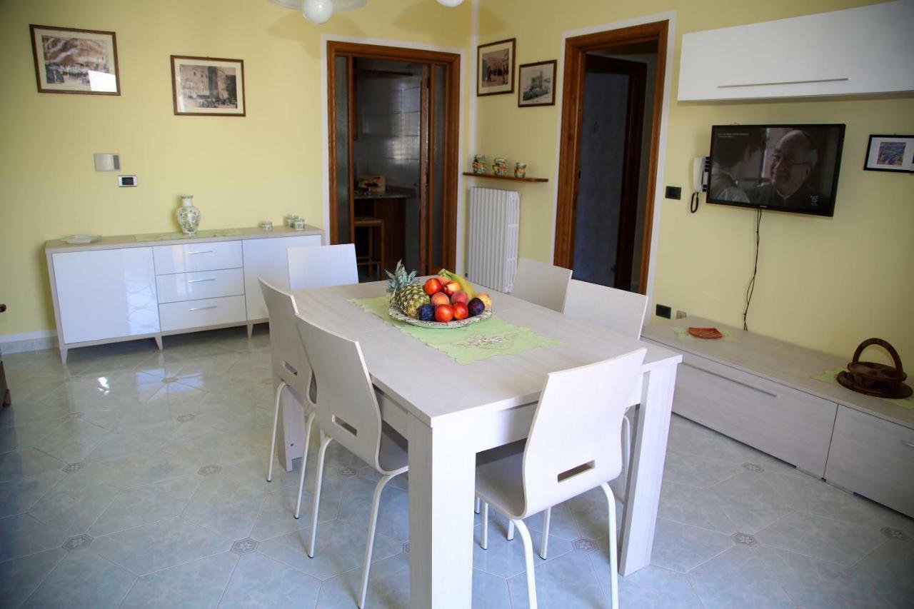 Sant'Andrea Apartment Триказе Екстериор снимка